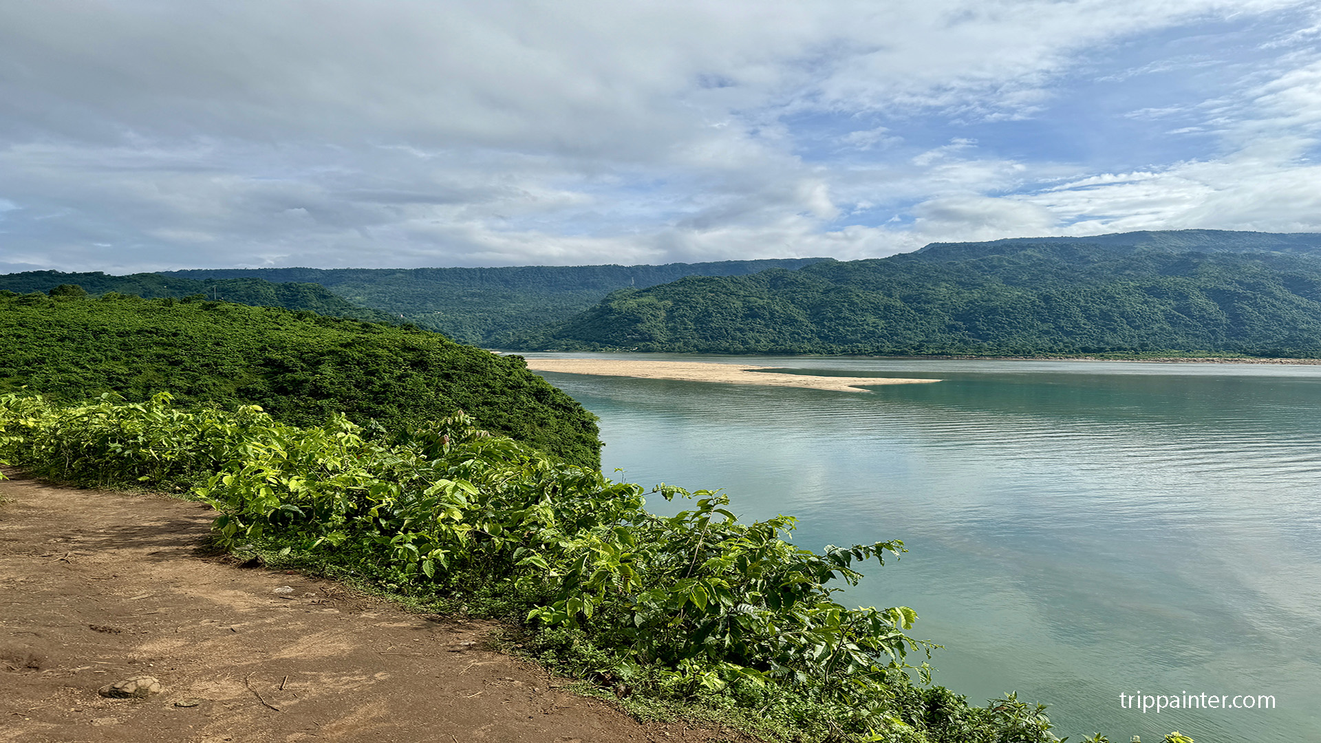 বারেক টিলা ভ্রমণ গাইড